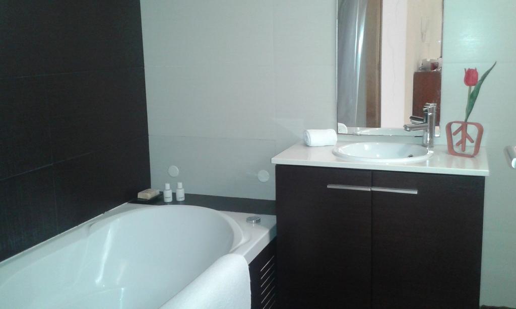 Lovely @ Aveiro's Downtown Apartment
